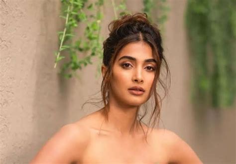 pooja hegde sex xxx|Pooja Hegde Has Hardcore sex with her bf